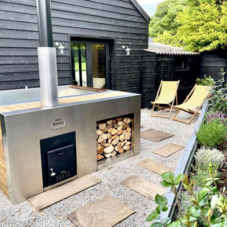 Luxury Barn With Hot Tub, Spa Treatments, Private Dining Little Budworth Exteriér fotografie